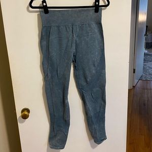 Pink Victoria’s Secret Large Seamless Athletic Leggings Light Blue Spellout Logo